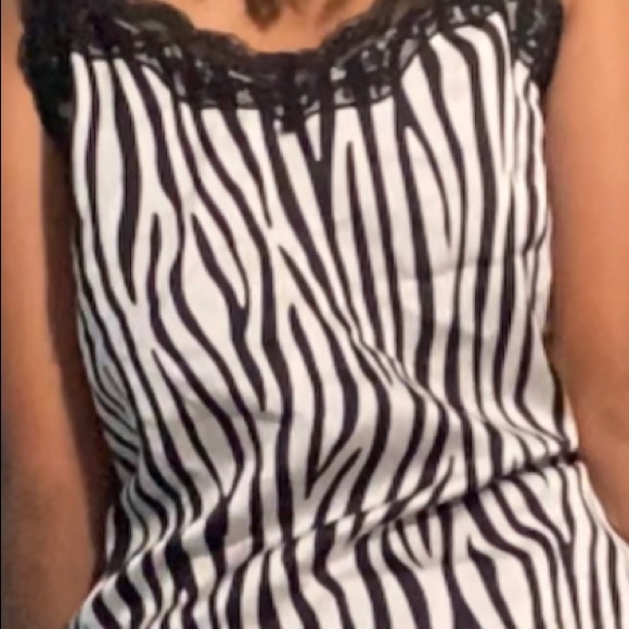 Zebra tank 💗 - Picture 3 of 4